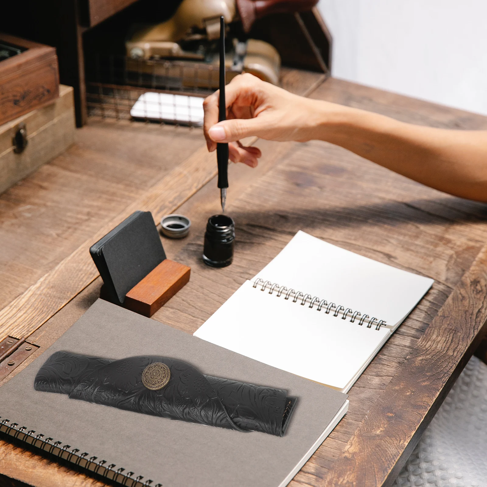 

Cowhide Pencil Bag Cover Sleeve Small Protector Office Stylus Case for Desk Sleeves Notebooks