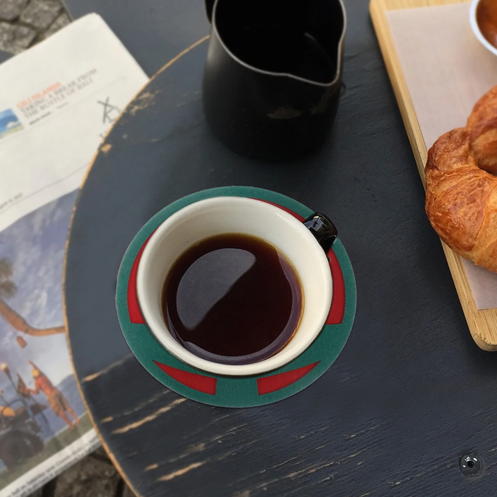 

8Pcs Round Felt Coasters Christmas Cup Pads Nonslip Xmas Coasters Snowflake Reindeer Design Holiday Table Mats