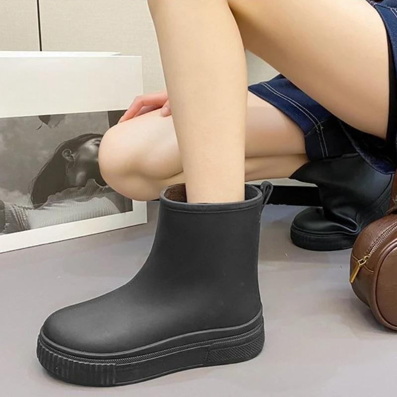 Women Rain Boots Waterproof Non Slip Thick Sole Lightweight Warm Fleece Lined Ankle Chelsea Booties Outdoor Work Rubber Shoes