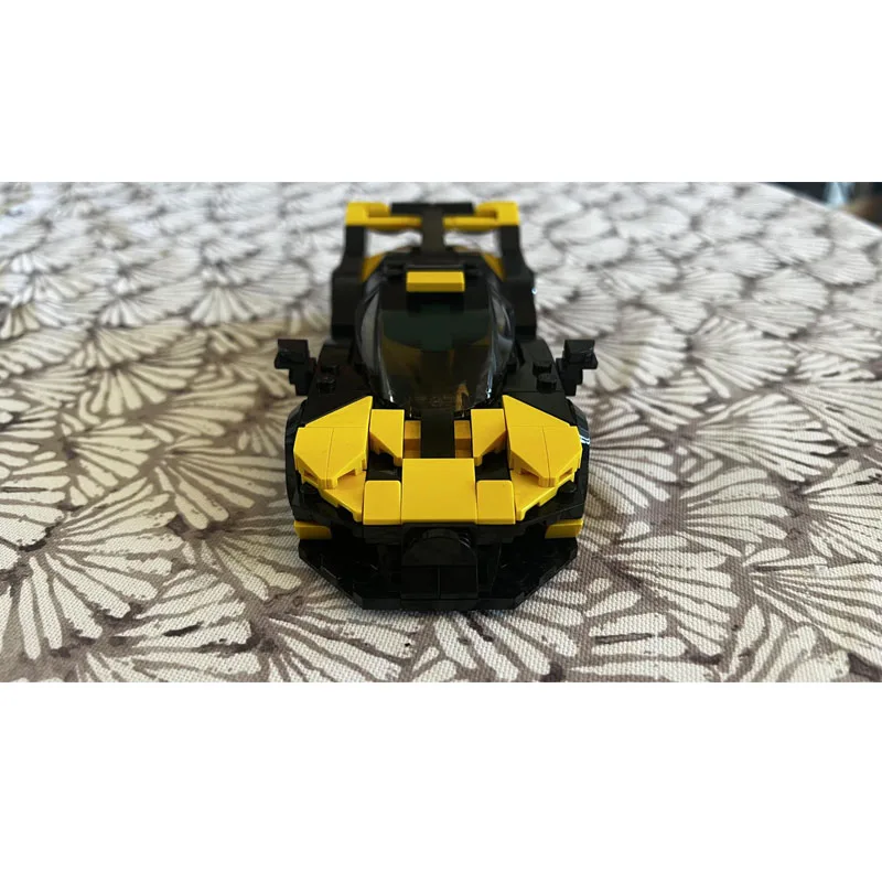 

Конструктор MOC-152968: Классический Новый Иконический Спортивный Суперкар, Гоночная Модель, 325 деталей, Подарок на День Рождения для Мальчиков