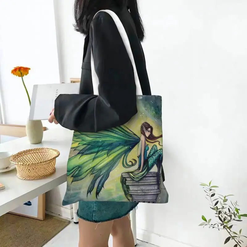 Aquamarin Fee und Mond himmlische Fantasie Kunst Lebensmittel Einkaufstasche Leinwand Shopper Schulter Einkaufstasche Molly Harrison Handtasche