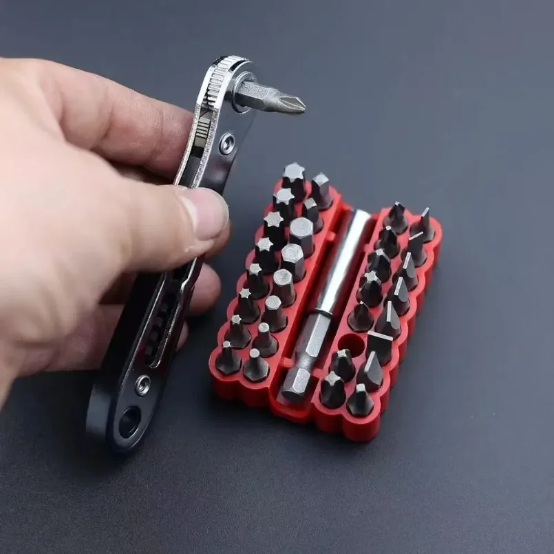 

Two-way multi-function ratchet screwdriver, forward and reverse working screwdriver for tight spaces