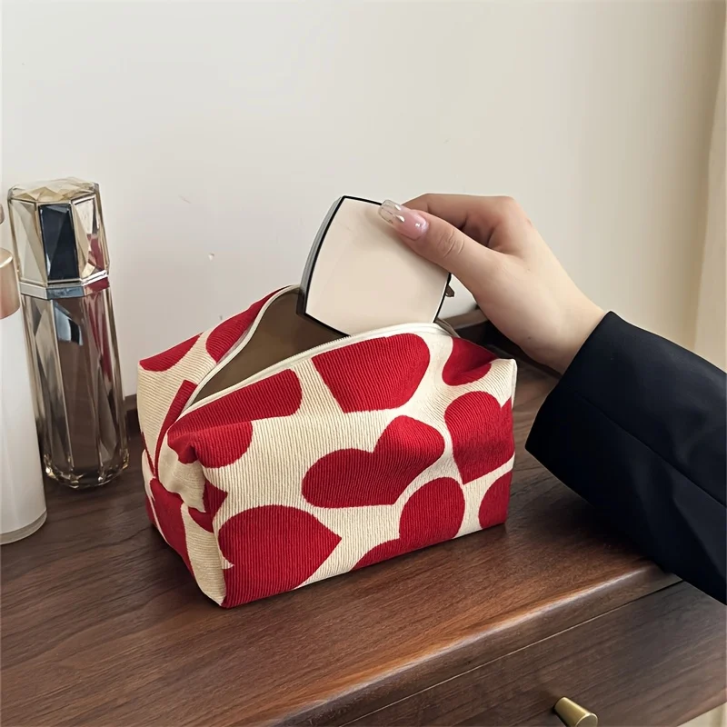 Tas Rias Genggam Love, Penting untuk Perjalanan Wanita, Tas Penyimpanan Perawatan Kulit, Tas Penyimpanan Kosmetik.