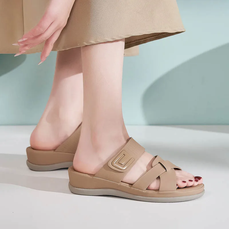 

Summer minimalist, thick soled, versatile, sloping heel, non slip, comfortable and tiring women's slippers