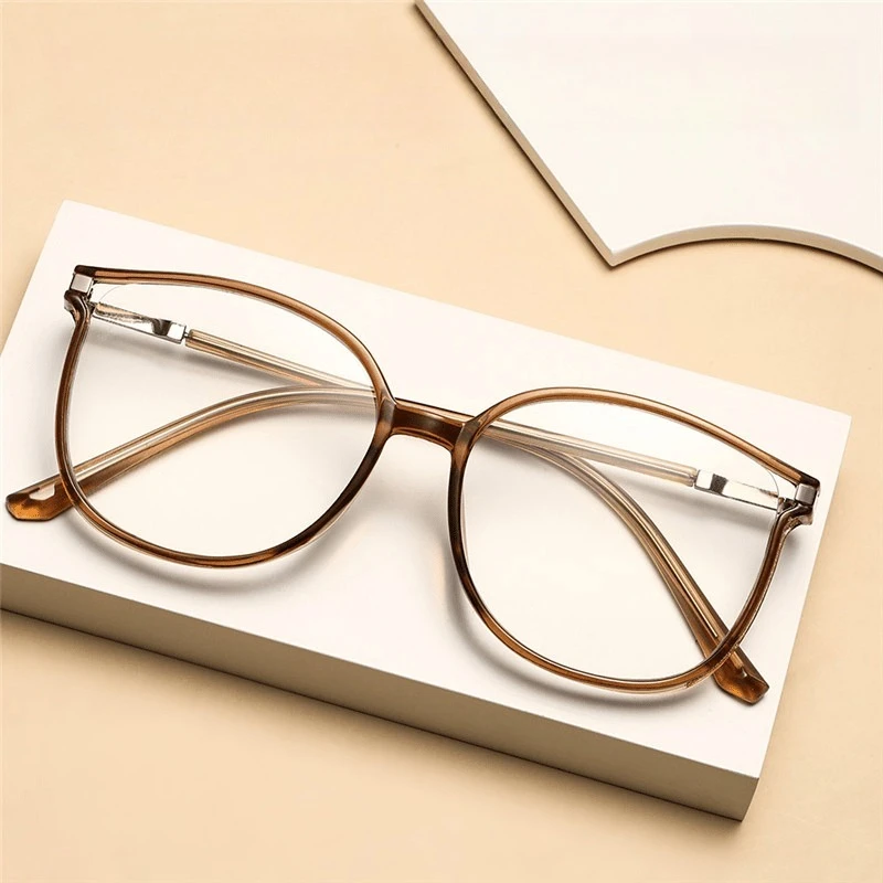 

4Pcs Retro Leopard Print Reading Glasses, Spring Hinge, Oversized Frame for Daily Dating