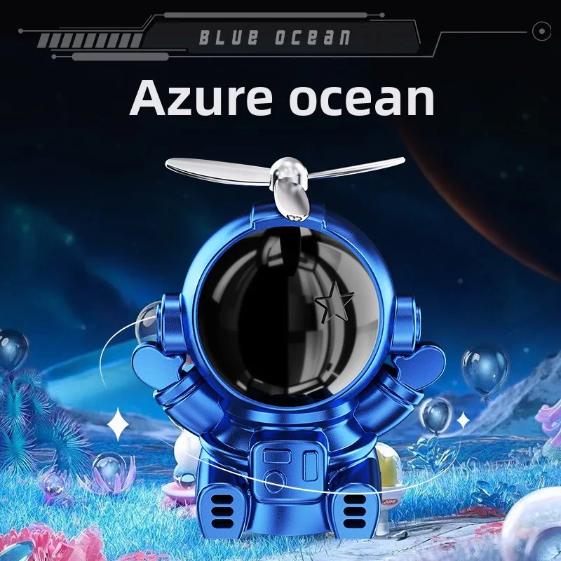 

Новый солнечный автомобильный орнамент космонавт трехцветный вращающийся ароматерапия стойкий свободный аромат креативный дизайн украшение автомобиля