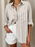 Chemise à manches longues rayée beige et blanche pour femme, chemisier ample à col boutonné avec poches, tenue décontractée pour la plage 1
