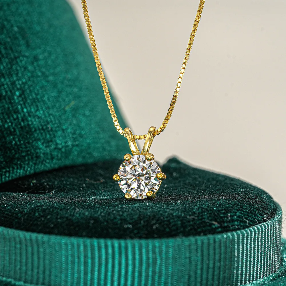 

18K Gold Necklace Women's Versatile Necklace D Color Moissanite Necklace Square Package Round Package Platinum PT950 Pendant