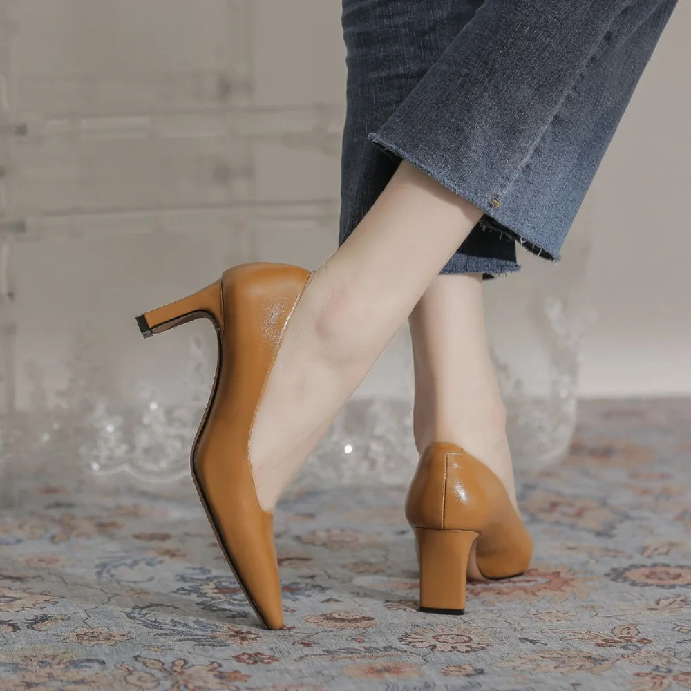 High Heels Women's New Professional Commuting Work Shoes Black Mid Heeled Leather Shoes French Retro Womens Single Shoes pumps - view 4