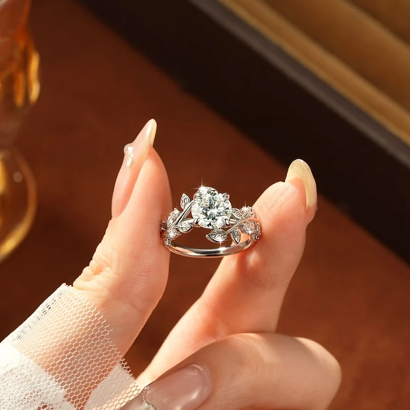 IOGOU Solitaire 8 mm runder D-Farbe-VVS1-Moissanit-Verlobungsring, zertifizierter 2-Karat-Labordiamant, Damen-Ehering, Schmuck – Detail 8