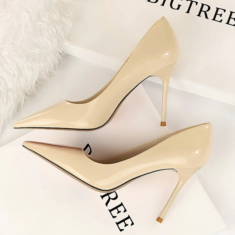 

Женские туфли-лодочки больших размеров, минимализм, бежевые, на каблуке 9,5 см, модные кожаные туфли с острым носком, элегантные женские туфли для вечеринок и торжественных мероприятий
