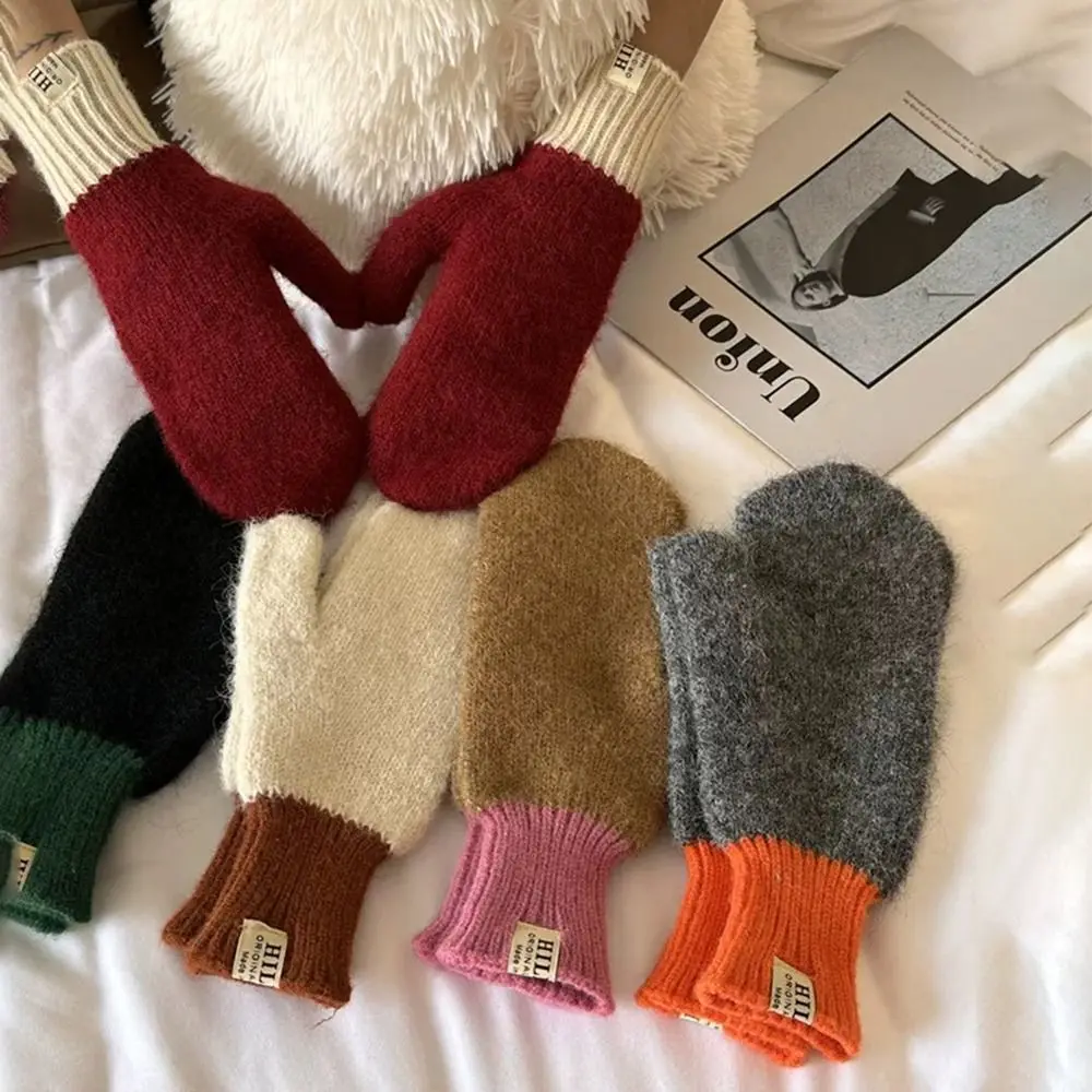 luvas-de-inverno-elegantes-e-quentes-luvas-de-malha-macias-de-cor-solida-para-mulheres-luvas-simples-e-elasticas-de-dedo-inteiro-para-meninas