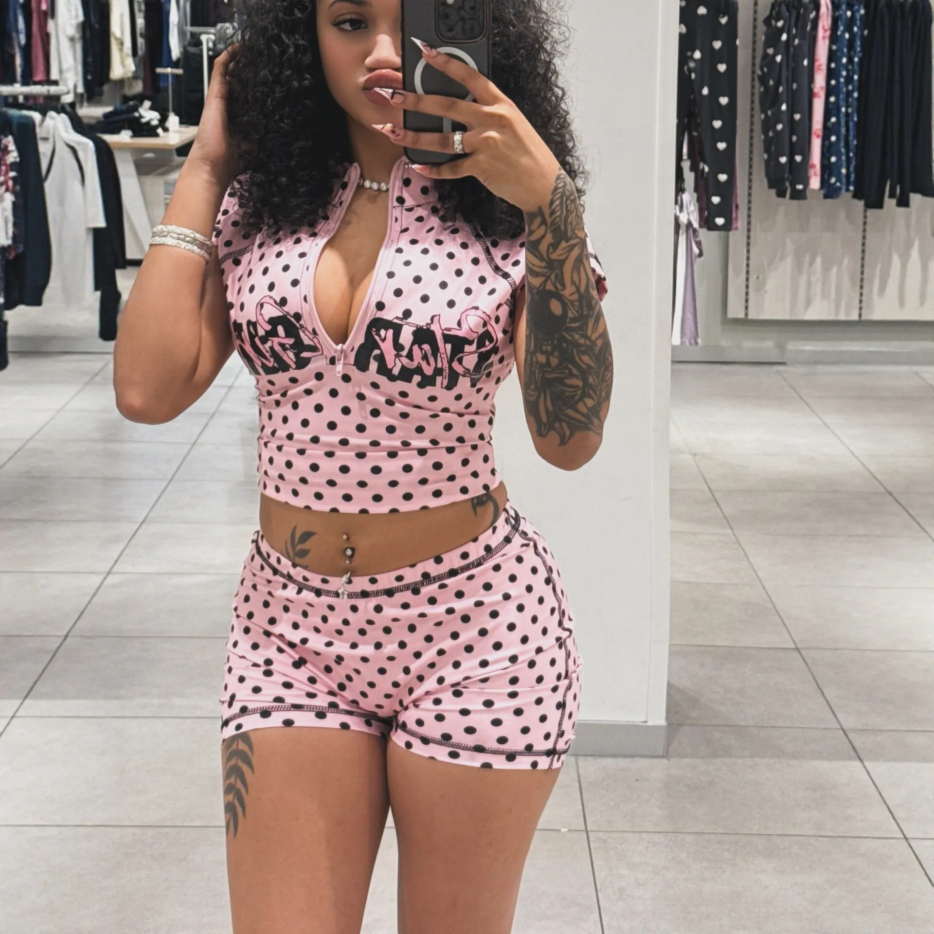 New Fashionable And Sexy Letter Printed Open Line Design Slim Fit Hooded Zipper Short Jacket Shorts Set Polka Dot Two-piece Set - view 2