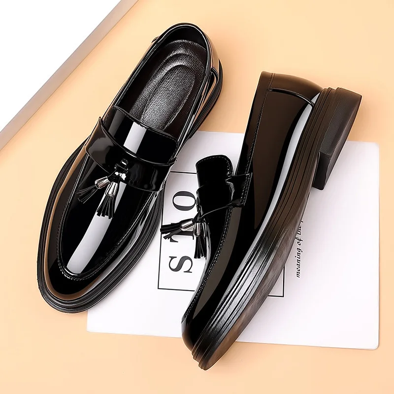 

Classic Black Leather Loafers Men Elegant Tassel Decor Slip-On Dress Shoes Casual Business Walking Flats Comfortable Footwear