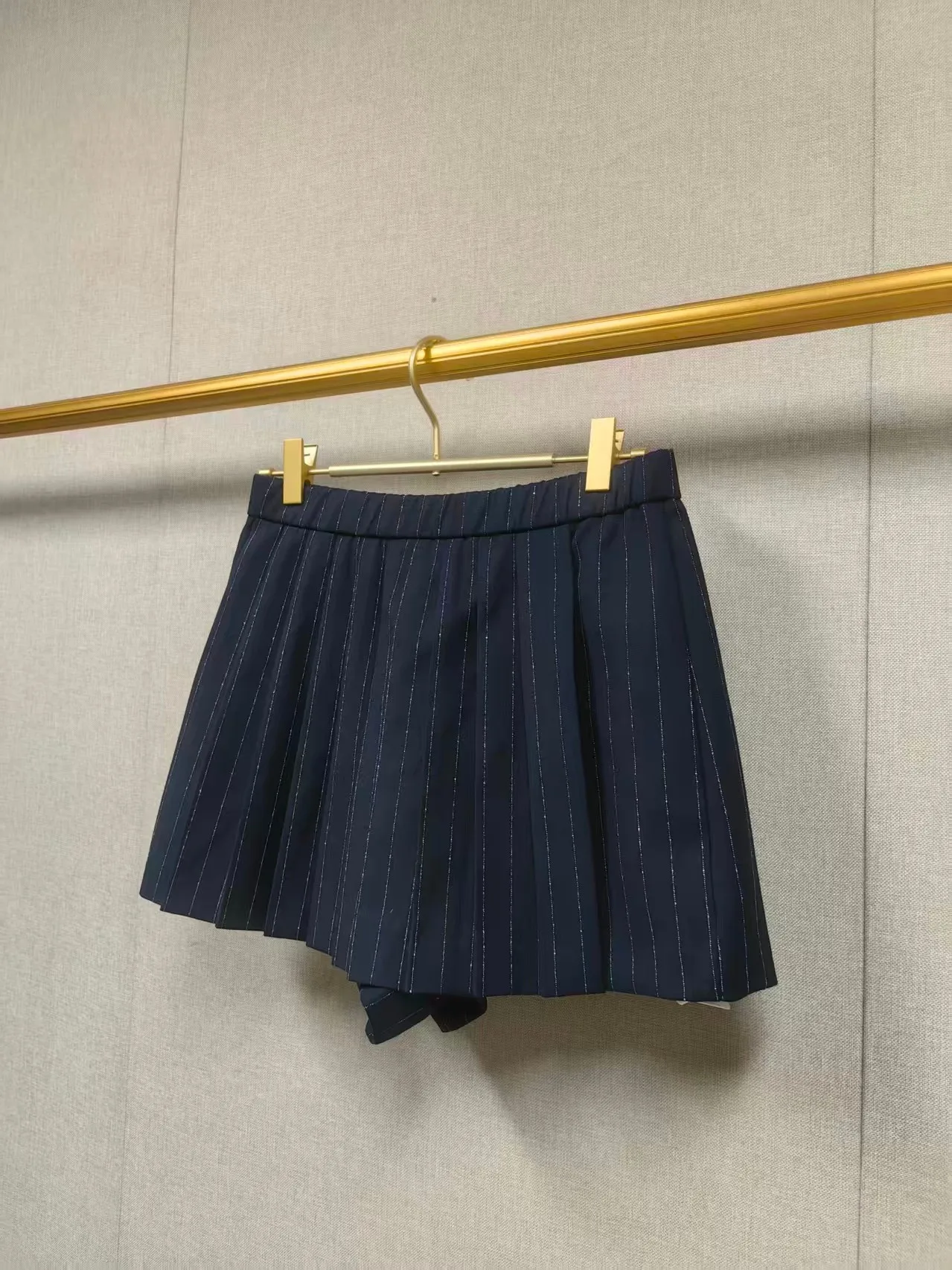 Fashion Female A-Line Casual Culottes Early Autumn New Women's Shiny Striped Elastic Waisted Pleated Shorts Skirt