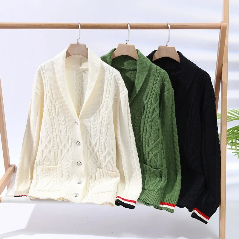 سترة محبوكة جديدة للرجال، سترة صوفية عصرية لخريف وشتاء 2025، معطف رجالي فضفاض وغير رسمي