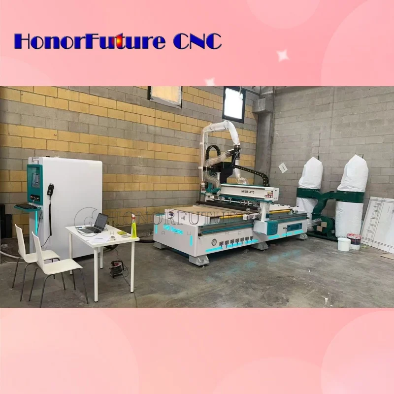 آلة طحن CNC عالية الدقة معدات النجارة عالية الكفاءة لصنع الأثاث