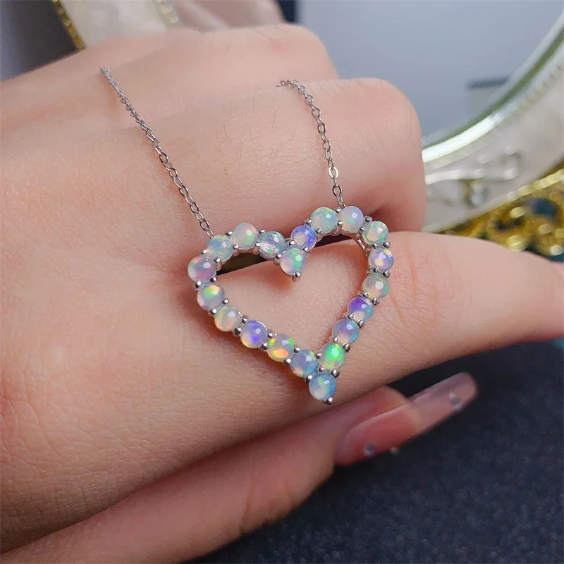 

Heart-shaped Opal Pendant 925 Silver Simple Clavicle Chain Necklace for Women Anniversary Birthday Gift with Certificate