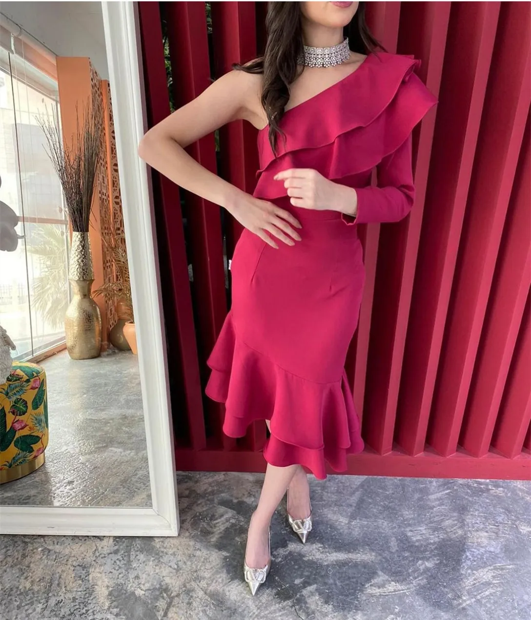 

Short Burgundy Crepe Ruffled Evening Dresses Mermaid One Shoulder Muslim Tea Length فساتين سهرة Prom Dress for Women