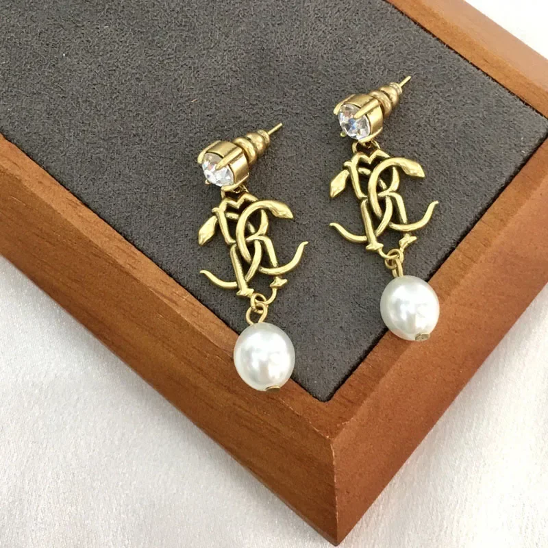 Double Spirit Snake Pearl Earrings Female High-level Sense of Personality Temperament Diamond-set Snake Earrings for Gift