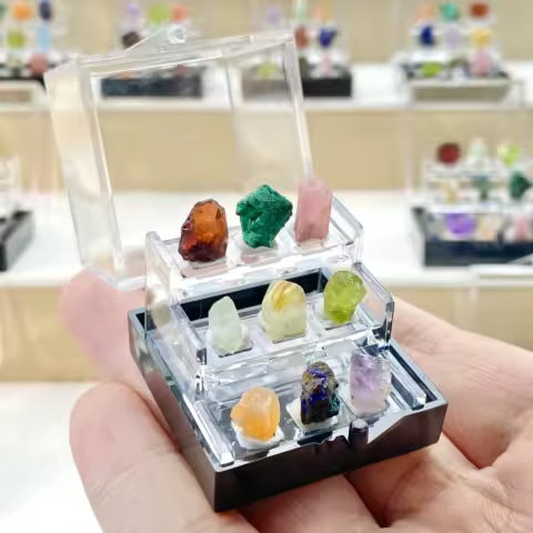 Specimen Box of 9 Kinds of Crystal Original Stone Minerals, Mineral Specimen Collection Display Box Office Decoration Gift