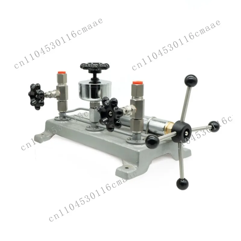 60 Bar Precision Hydraulic Pressure Gauge Calibration Pump Pressure Gauge Calibrator