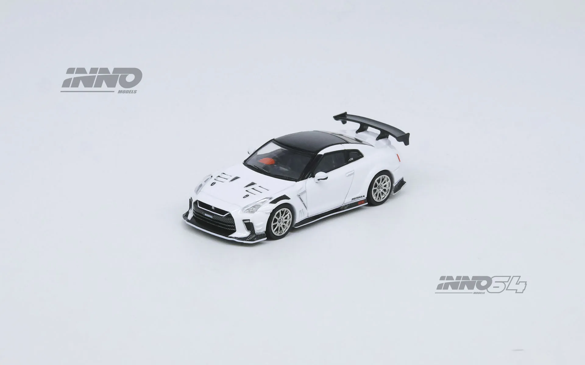 

**Pre-order **INNO 1:64 (R35) TOP SECRET Tokyo Auto Salon 2021 Diecast Model Car