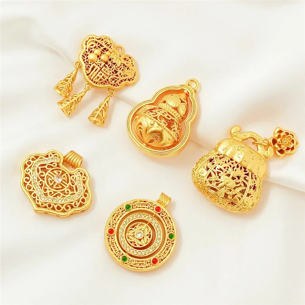 

Copper Plated with 18K Sand Gold and Set with Zirconium "Fu" Character Lotus Compass Pendant Diy Bracelet Necklace Accessory