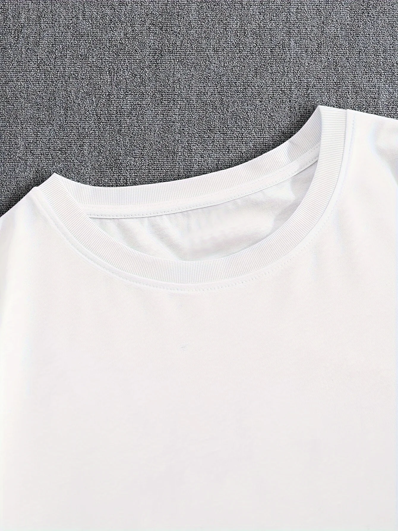 All-Season Floral Men's Tee: Breathable, Quick-Dry, & Crew Neck Design - Durable Casual Wear with Easy Maintenance