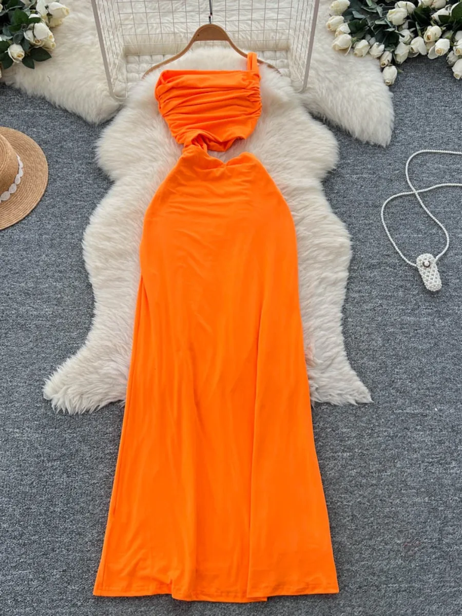 Foamlina อินเทรนด์ยุโรปสาวร้อนจีบ Bandeau ชุดฤดูร้อนไม่สม่ําเสมอ Cutout เอว SLIM FIT PURE Desire ชุด Maxi ที่ไม่ซ้ํากัน