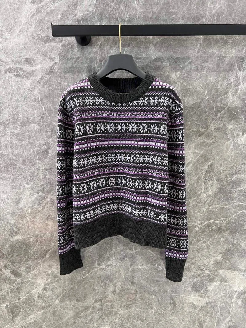 2024 Autumn New Women's Sweater Fashion Exquisite Retro Wool Contrast Pattern Knitted Round Neck Hoodie Top