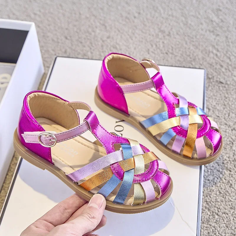 Sandalias suaves y coloridas para niñas, zapatos de vestir de fiesta de Princesa a la moda, planos de tejido de playa, verano, 2024