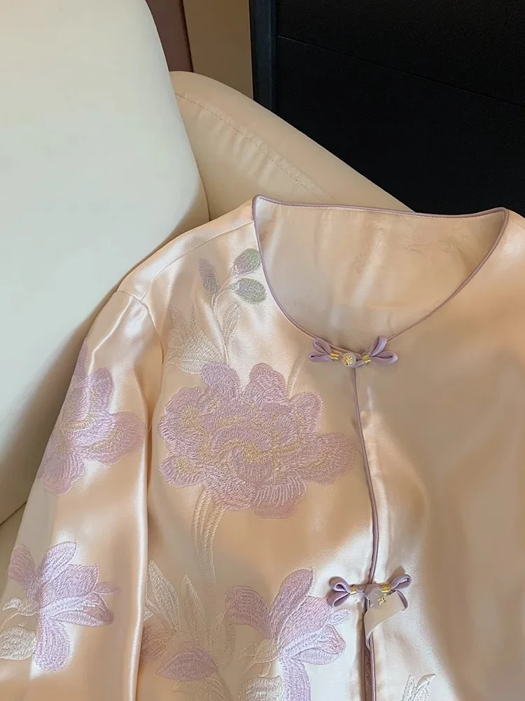 Ele rond Ne Satin brodé Floral Jaet coupe ample femmes Sle chinois traditionnel Faion vêtements d'extérieur pour l'automne