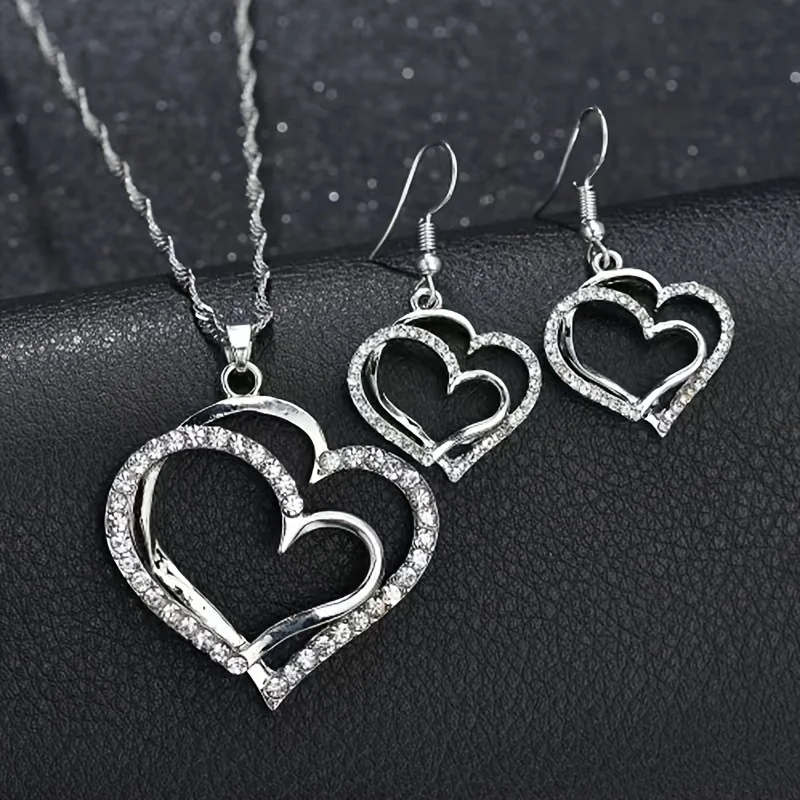 Sparkling Rhinestone Double-layer Hollow Heart-shaped Pendant Necklace Women\'s Temperament  Versatile Jewelry Set