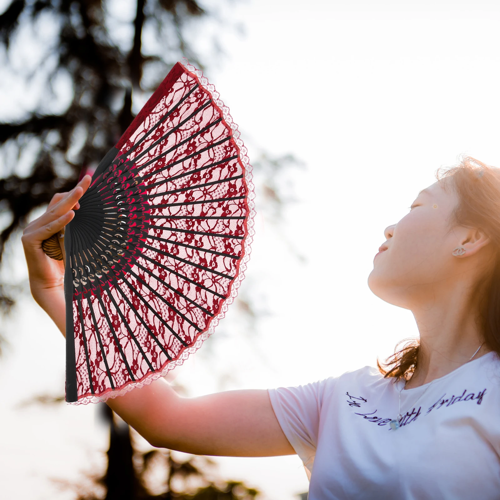 

Vintage Lace Folding Fan Wood Retro Decor Wall Adornment Party Bridal Wedding Festival Costume Accessory Craft for Women