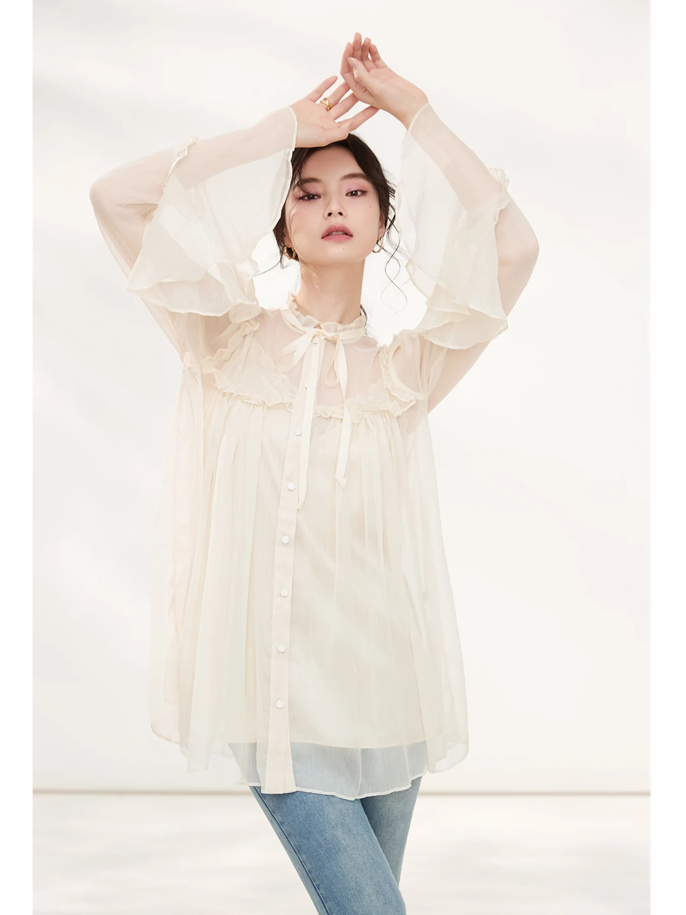 

Элегантная романтичная белая шелковая рубашка для женщин: премиум-качество, новинка весна-лето, свободный крой, на пуговицах, с рукавами-фонариками