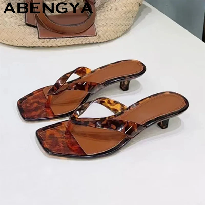 

2026 Summer Flip Flops Kitten Heels Slippers For Women Square Peep Toe Low Heels Mules Casual Vacation Beach Slides Shoes Mujer