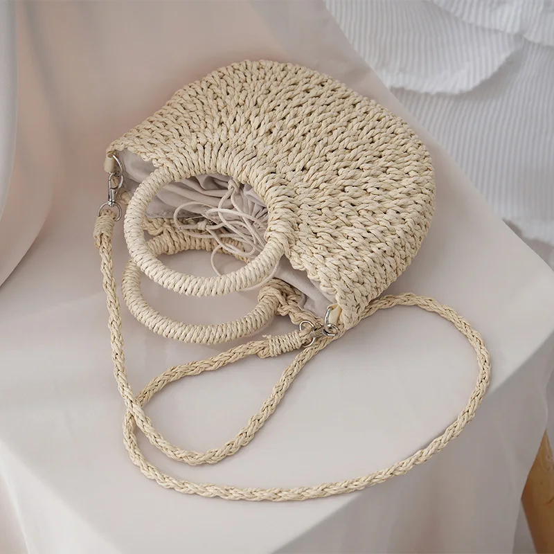 Borsa da spiaggia a mezza luna in Rattan di paglia intrecciata a mano borsa a tracolla a tracolla scavata estiva da donna di grande capacità