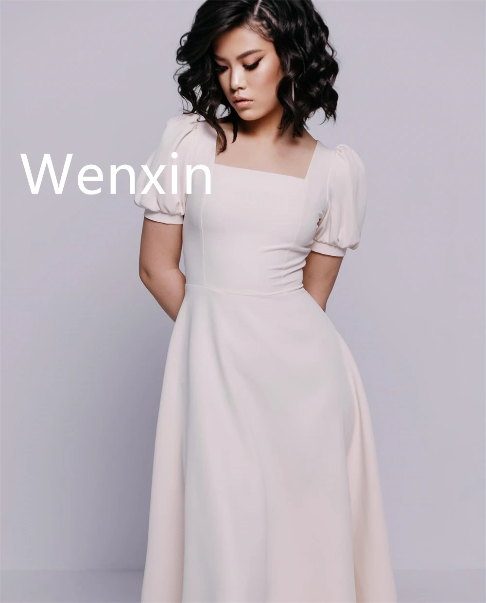 Robe de soirée en Jersey ivoire moderne personnalisée, col carré, manches bouffantes, manches courtes, fermeture éclair au dos, robes de célébrité