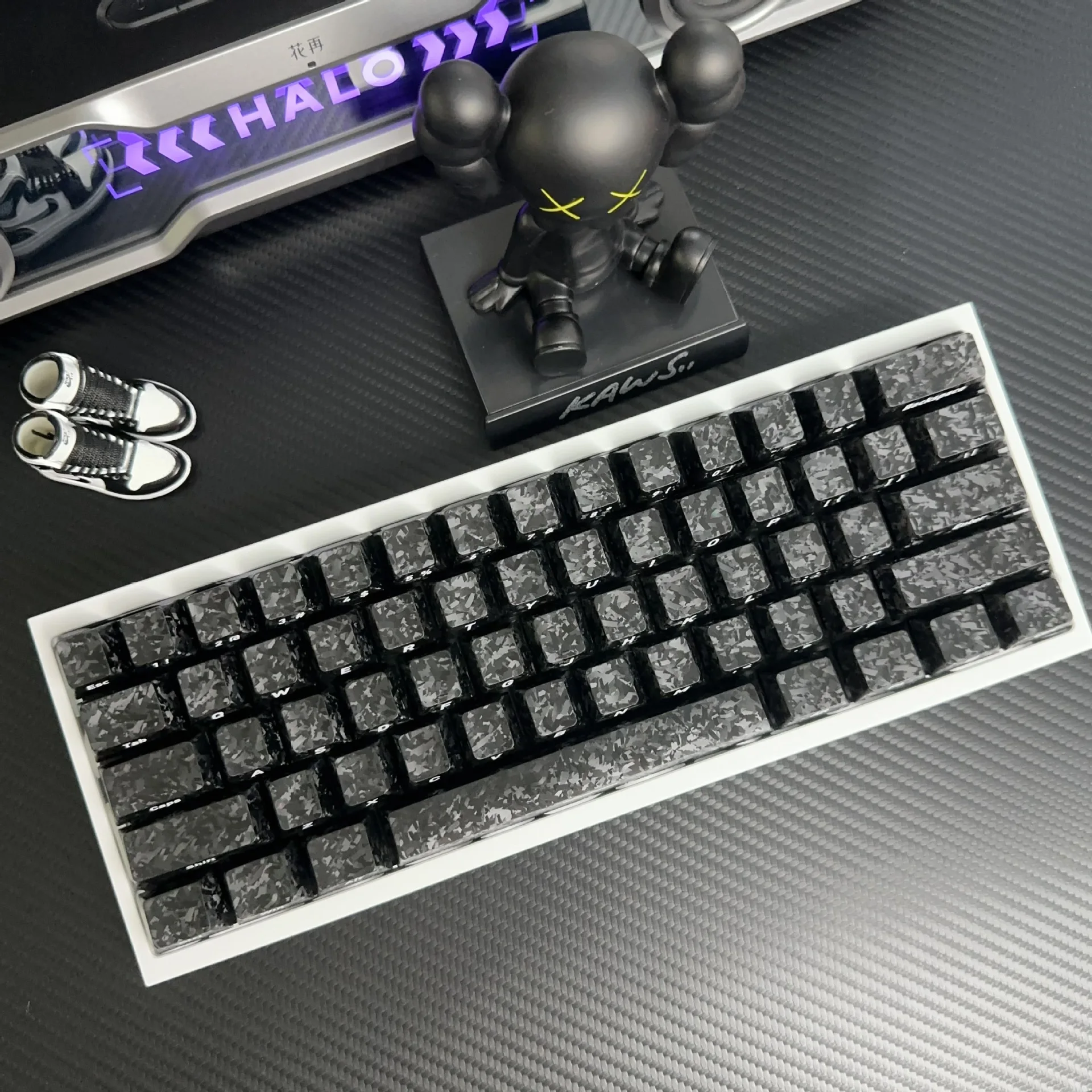 Carbon fiber textured toner keycaps Original high fog transparent light non-sticker high-end universal personalized keycaps