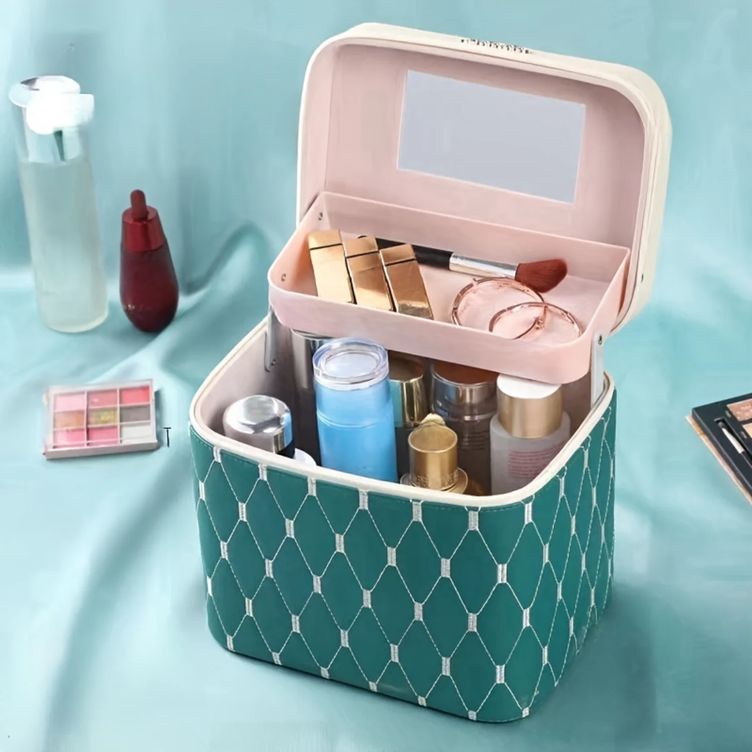 

Luxury Portable Makeup Travel Case, Cosmetic Box With Tray, Elegant Durable Organizer For Skincare & Jewellery, Perfect For On-