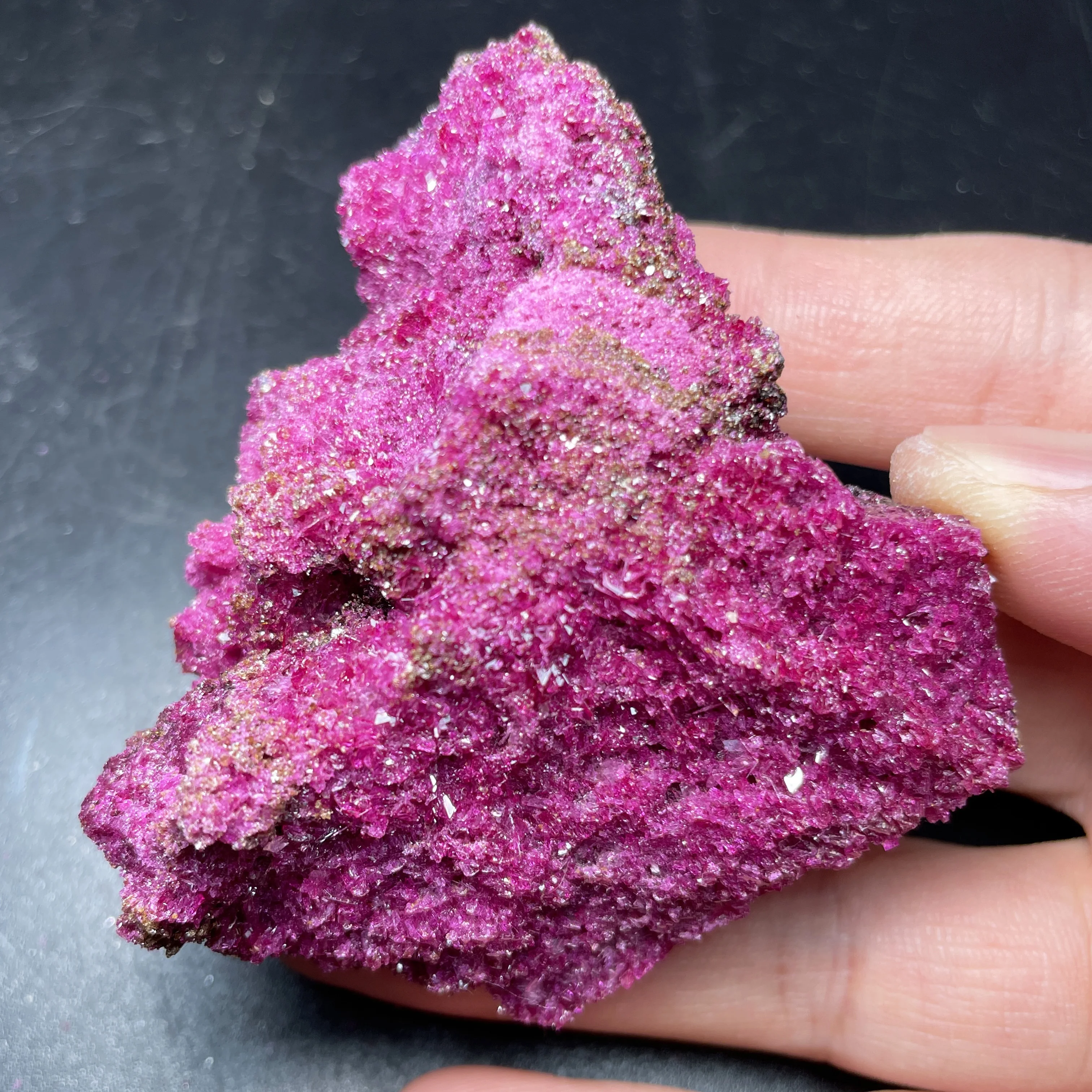 Spesimen Mineral Ruby Myanmar Alami Kristal Kuarsa Batu Penyembuhan Dekorasi Rumah Efek Neon Merah R01-11