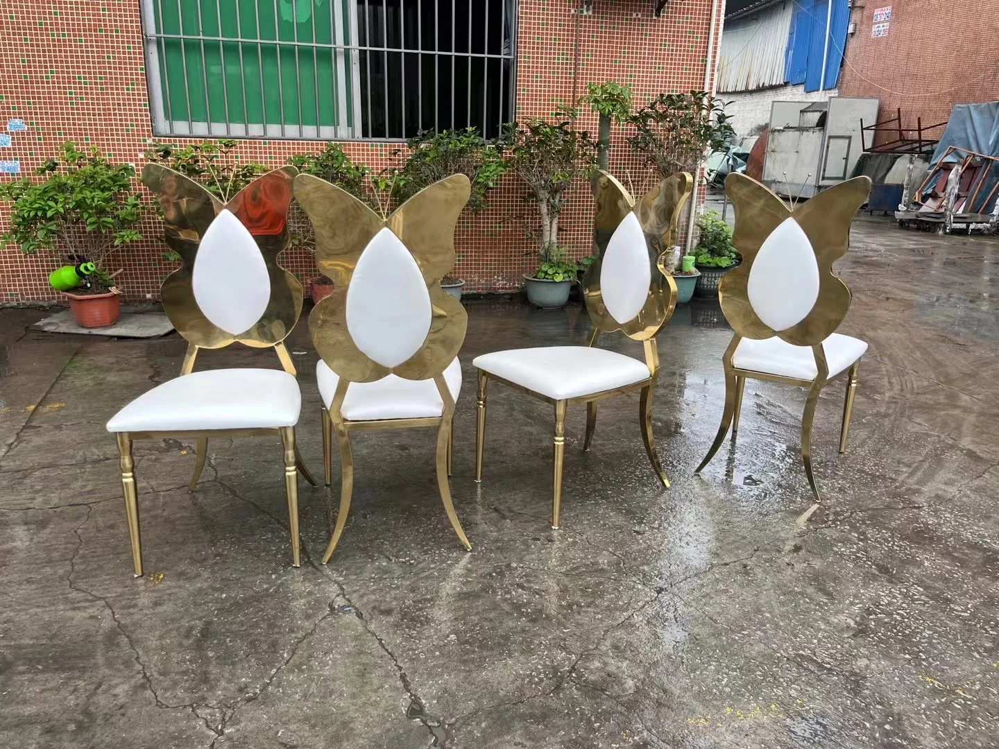 Newest Quality guarantee stainless steel frame gold acrylic folding chair for events