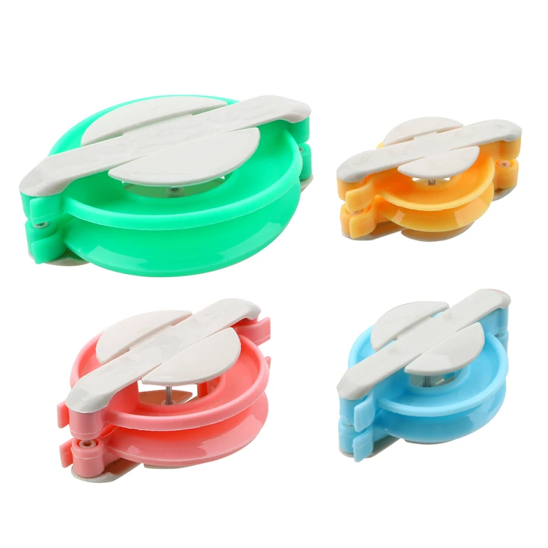 أدوات نسج الصوف سهلة الاستخدام ، أدوات صنع الخيوط ، صانع بوم بوم ، حرفة إبرة حياكة الكرة ، حياكة التطريز ، 4 أحجام #4