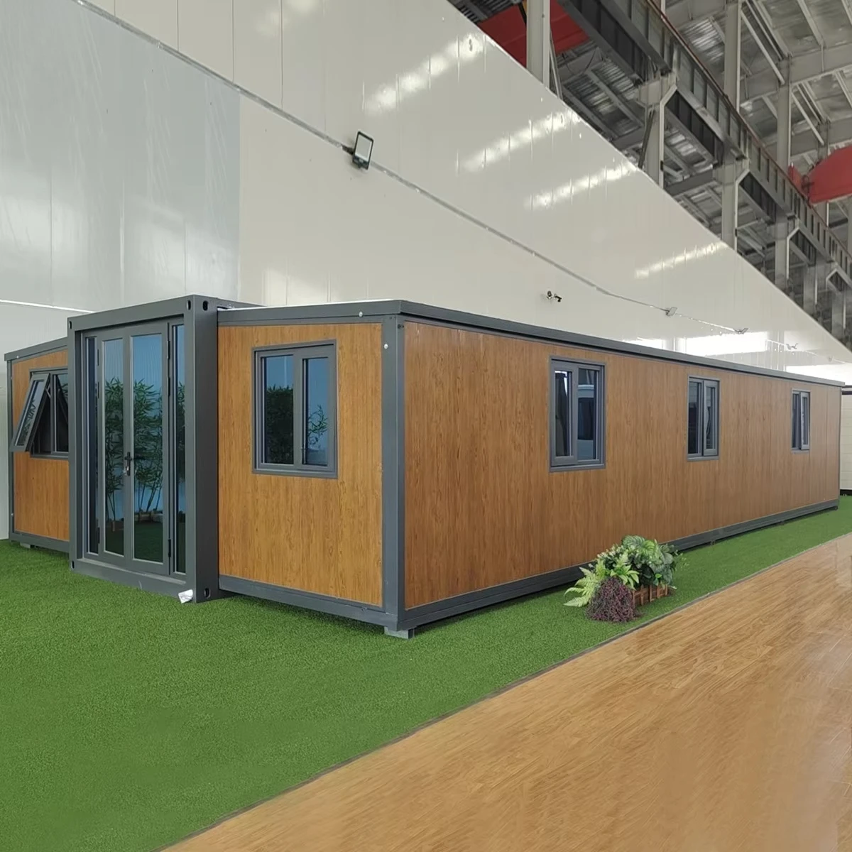 Royal Container House 20/30/40ft Eco Friendly Modular Office Studio 2 Bed 1 Bath Easy Assembly Fire Retardant Durable