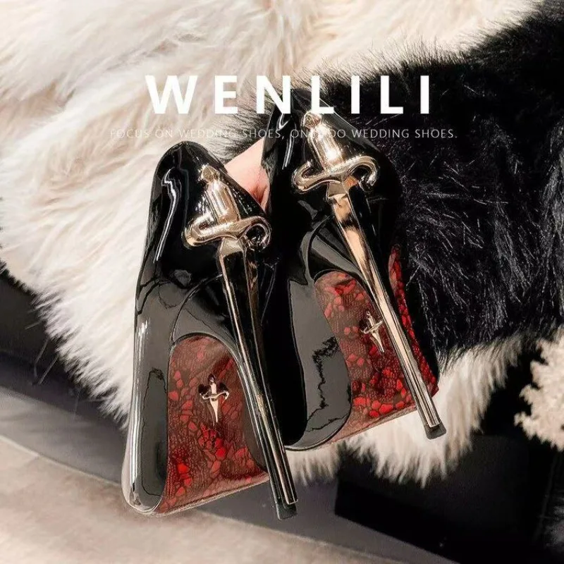 Neue Damen High Heels Spitze Stiletto-Absätze Lackleder Metallisch Sexy Elegante Damenschuhe Hochwertige Schwarze Einzelschuhe Größe 43