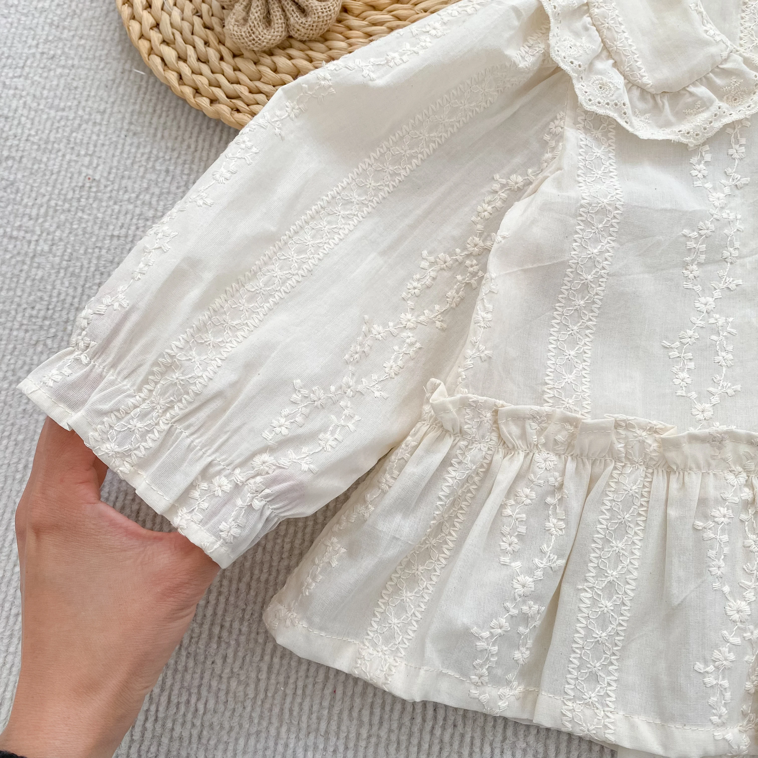 Koreanischer Stil Baby-Mädchen Spitzenbluse mit Puppenkragen, Herbst Langarm-Rüschenhemd, Besticktes Rüschen-Prinzessinnen-Oberteil für Kinder, Lässiges Top – Detail 10