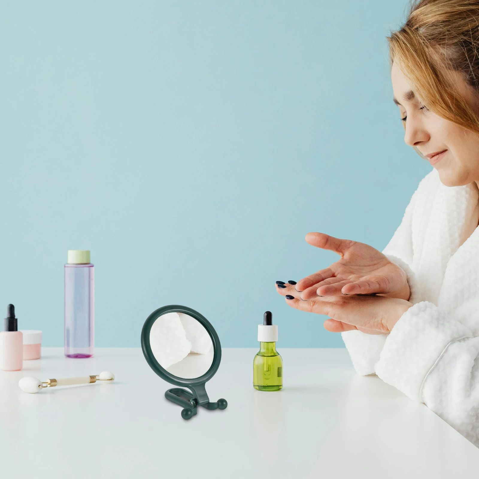 5倍拡大両面化粧鏡 折りたたみ式ハンドヘルドコンパクトデザイン 旅行用バスルームドレッシングテーブル用