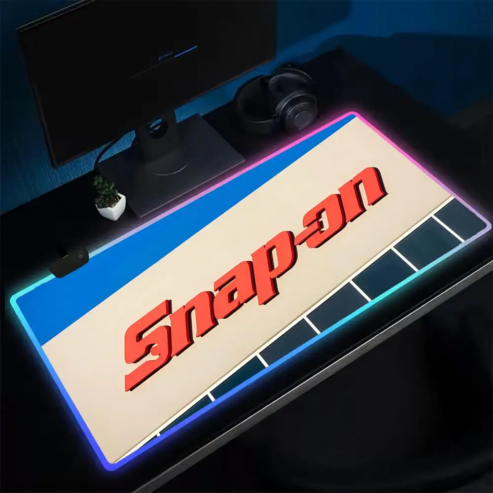 S-Snap O-On Loogs Mouse Pad Anime Gaming Mouse Pad LED Table Pads Backlit Rubber Desktop XXL Mousepad RGB Desk Mats