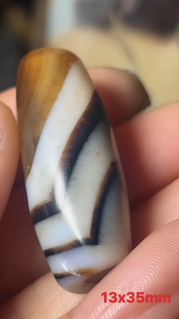 Tibetan Nepalese Himalayan Bead Ancient agate Old Dzi Talisman eye Bead Amulet